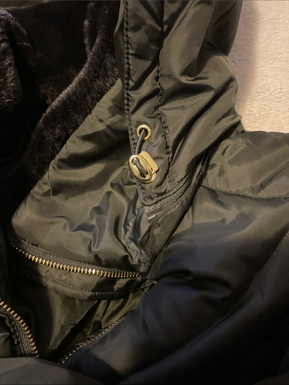 Michael Kors Women's Green Quilted Hooded Puffer Coat M - Picture 7 of 9